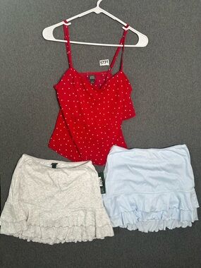NWT Lot of 3 Skorts and Red Heart Print Cami Top Small
